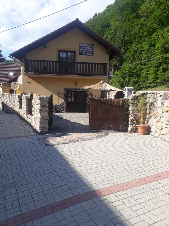 Ubytovanie Pod Hradom Sklene Teplice Exterior photo
